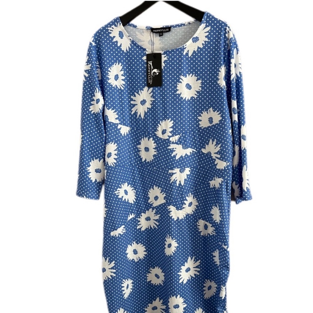 NWT REPHYLLIS size 2XL casual popover dress. Blue and white flowers, 3/4 sleeves